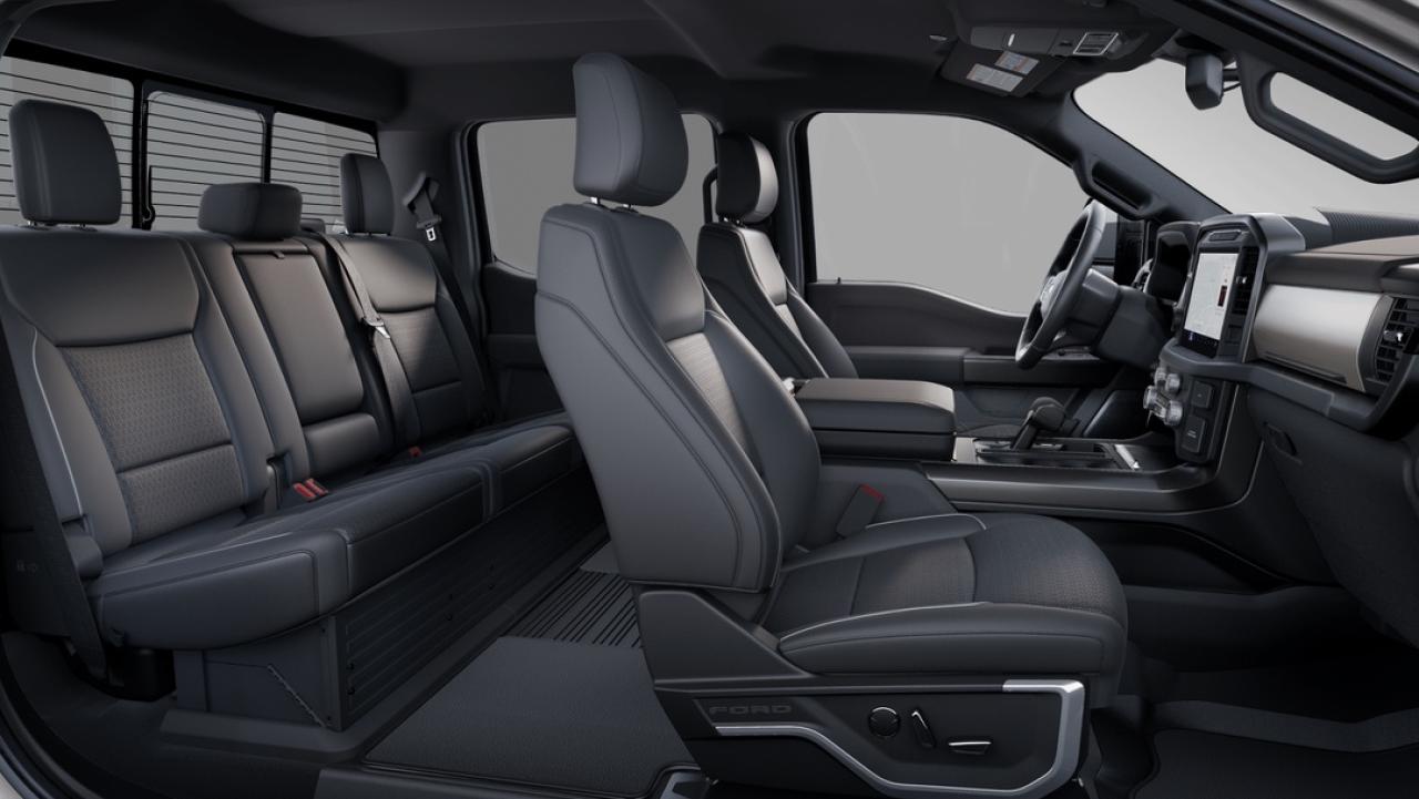 2025 Ford F-150 Lariat Photo