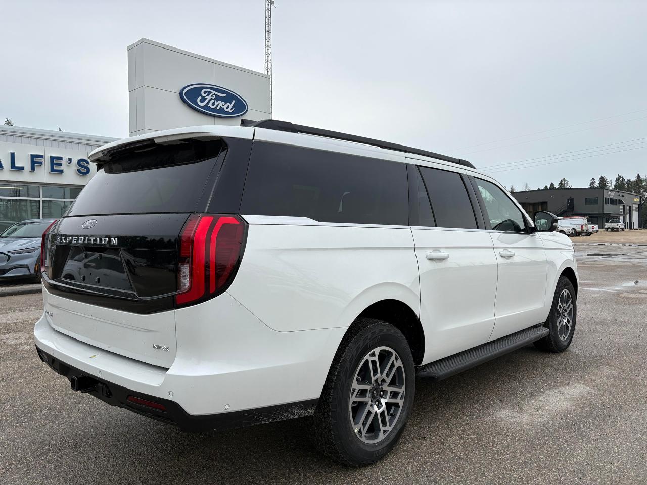 2025 Ford Expedition ACTIVE MAX 4X4 Photo4