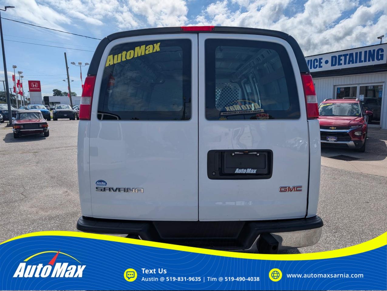 2017 GMC Savana 2500 Work Van Photo