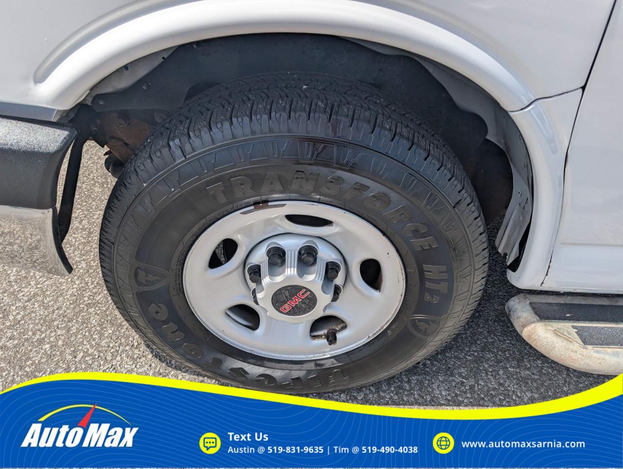 2017 GMC Savana 2500 Work Van Photo