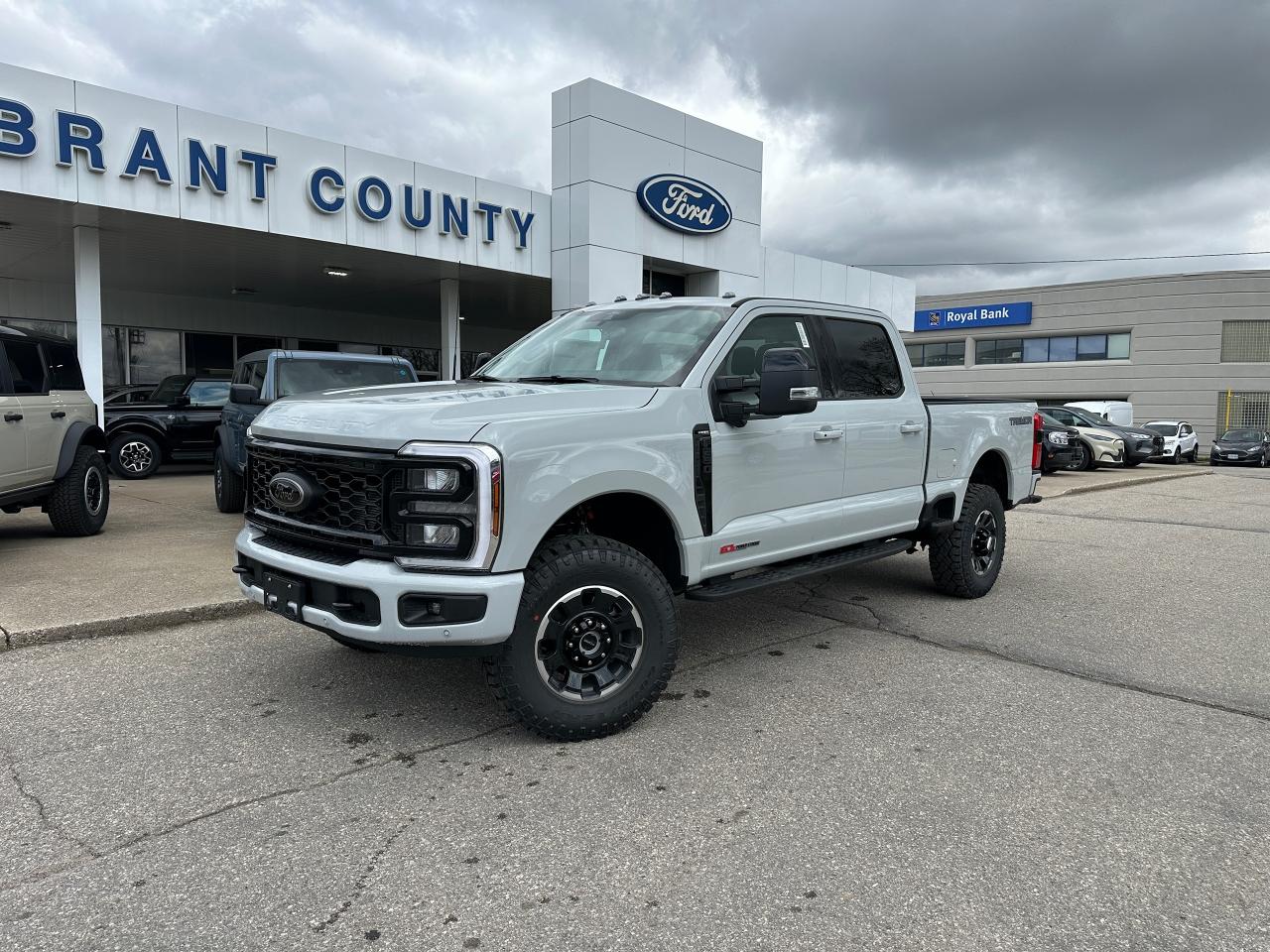 New 2025 Ford F-250 LARIAT | 6.7L H.O DIESEL | TREMOR | MOONROOF for sale in Brantford, ON