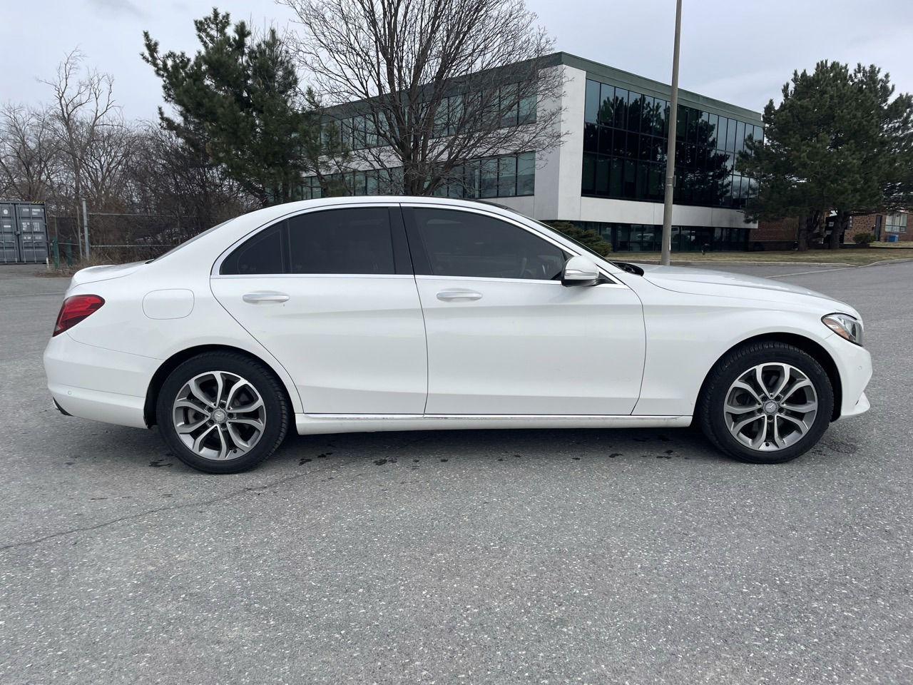 2015 Mercedes-Benz C-Class C300 4MATIC Sedan - Photo #3