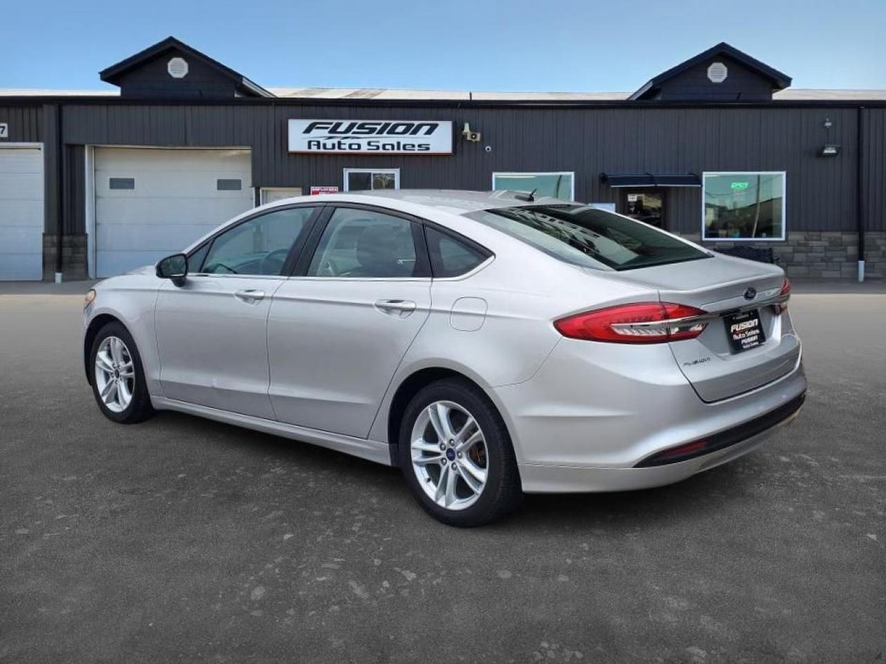 2018 Ford Fusion SE FWD-REAR CAMERA-BLUETOOTH-ALLOY WHEELS - Photo #3