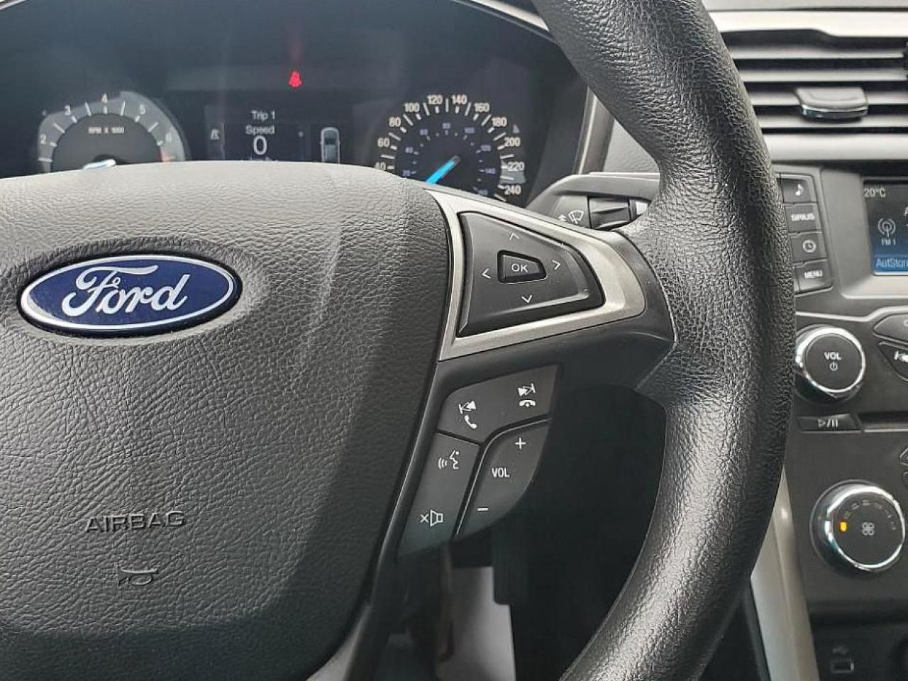 2018 Ford Fusion SE FWD-REAR CAMERA-BLUETOOTH-ALLOY WHEELS - Photo #14