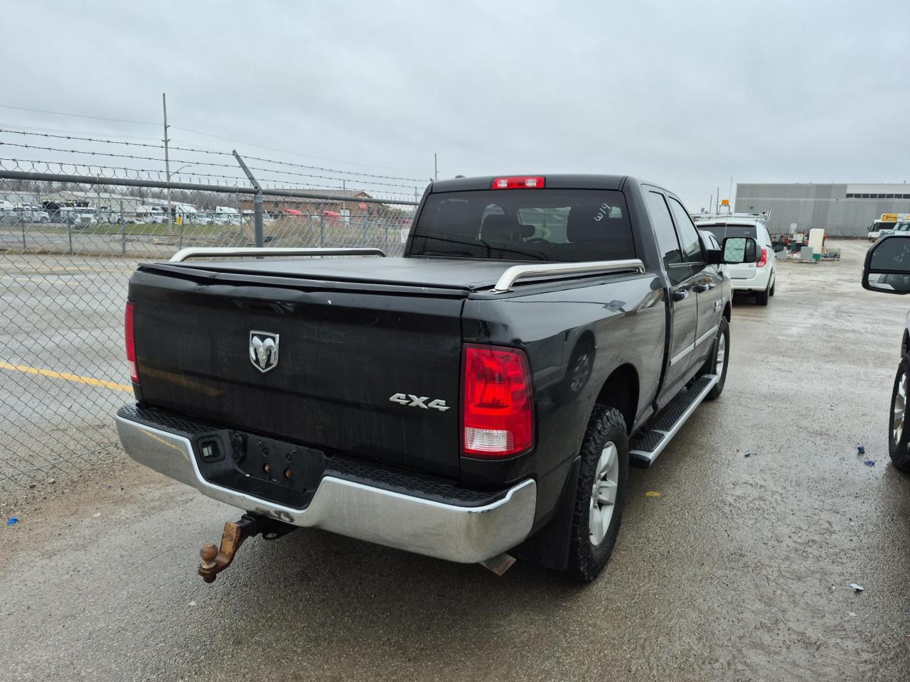 2017 RAM 1500 ST - Photo #4