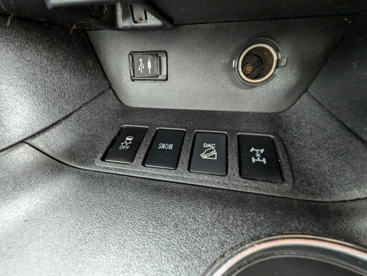 2016 Toyota Highlander LE | Back Up Camera | AWD - Photo #11