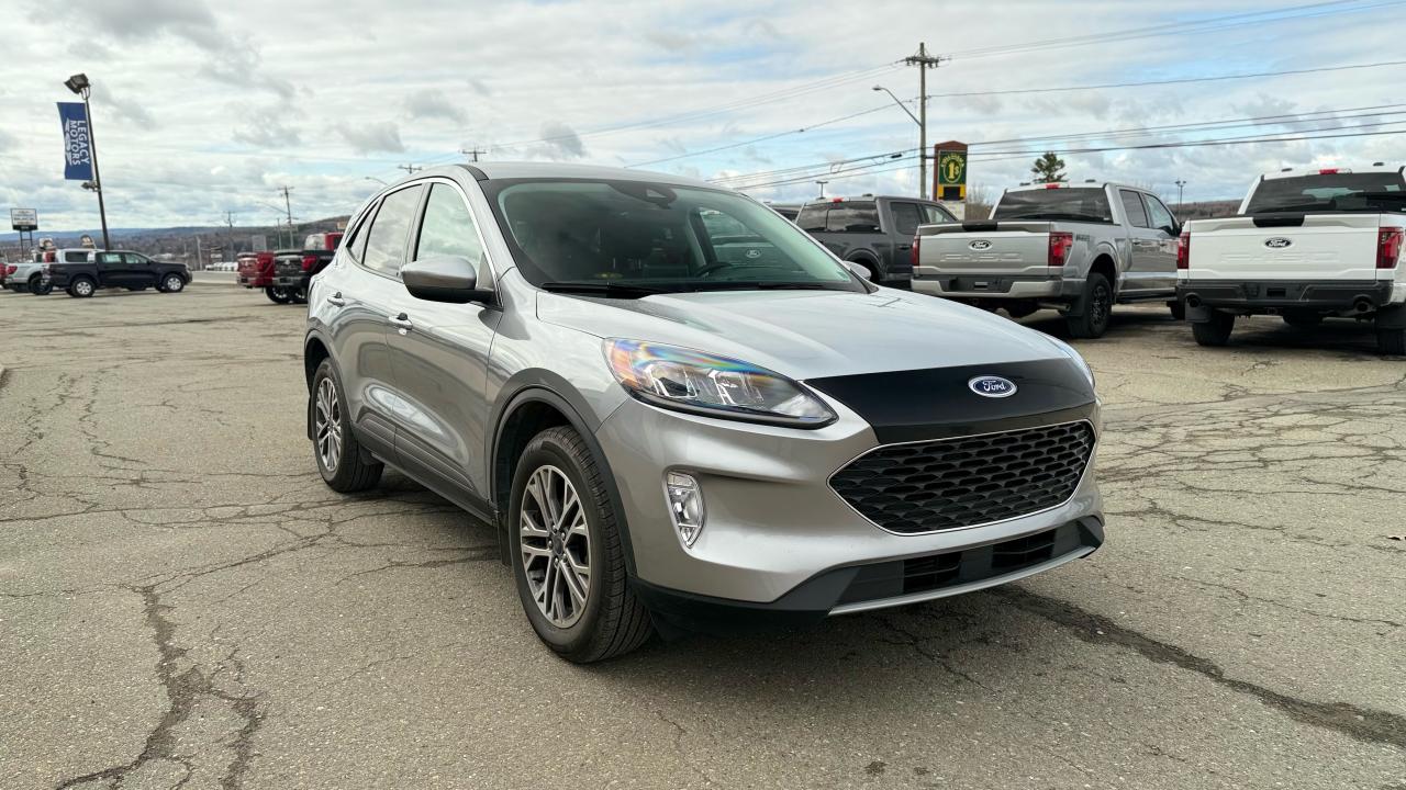 2022 Ford Escape  Photo1
