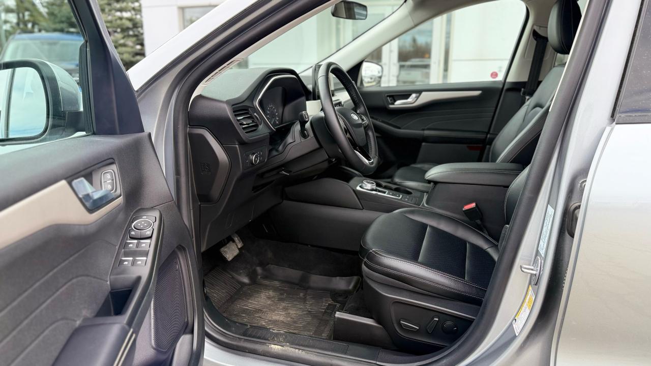 2022 Ford Escape  Photo4
