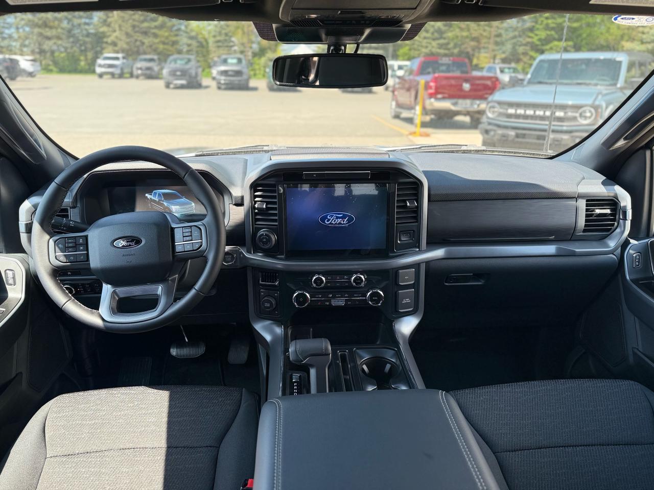 2025 Ford F-150 XLT Photo5