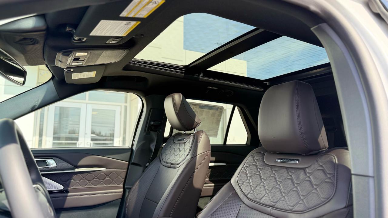 2025 Ford Explorer Platinum Photo5