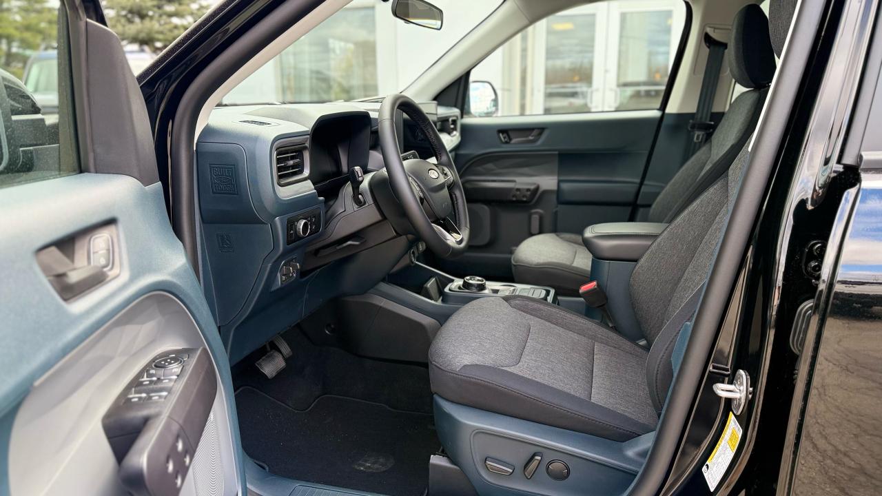 2025 Ford Maverick XLT Photo4