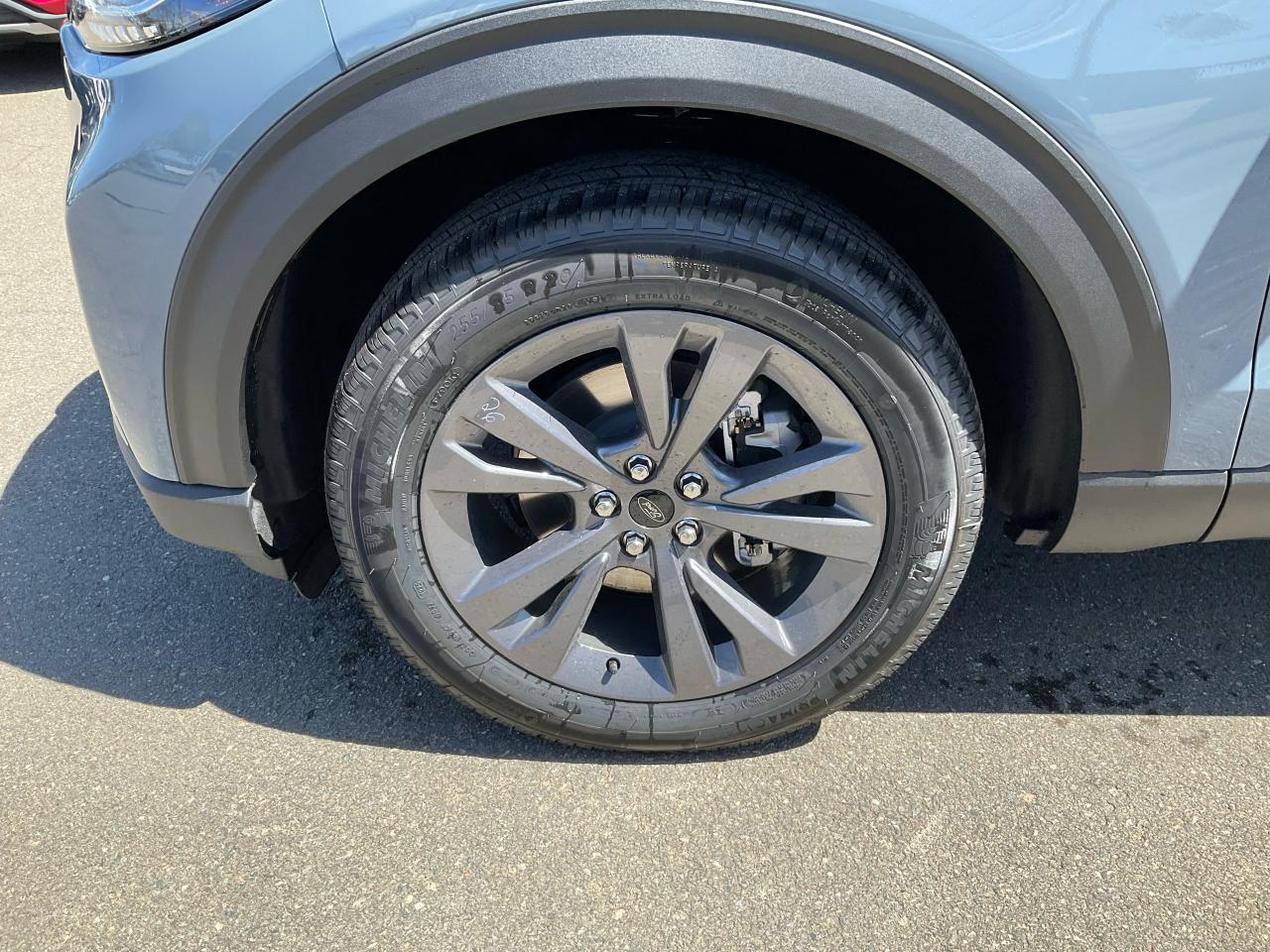 2025 Ford Explorer ACTIVE Photo