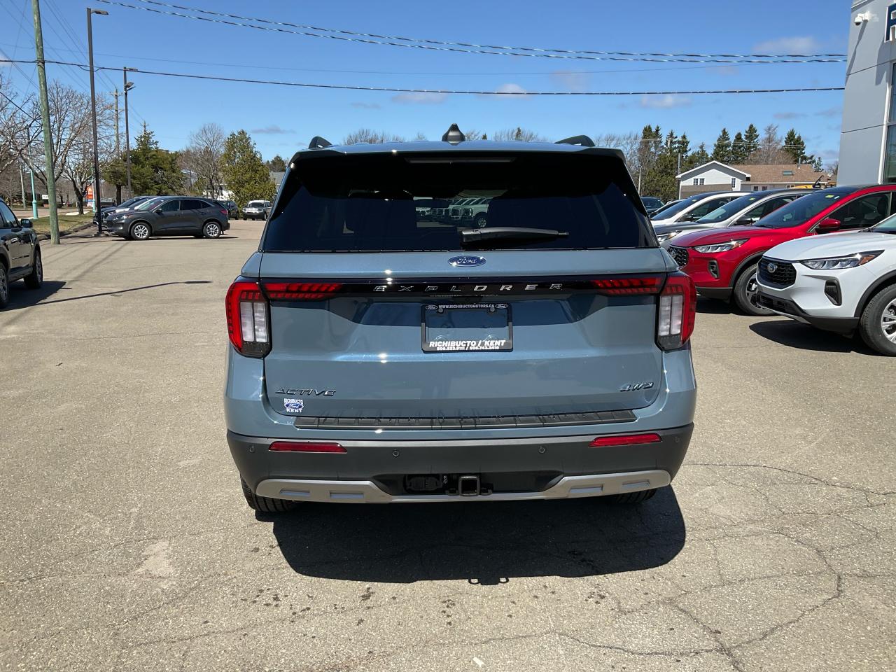 2025 Ford Explorer ACTIVE Photo5