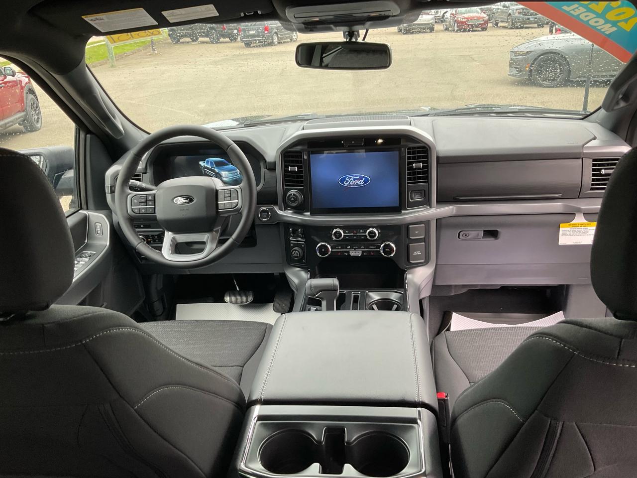 2025 Ford F-150 XLT Photo5