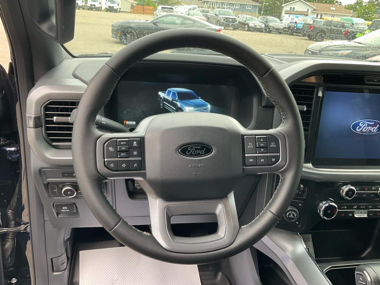 2025 Ford F-150 XLT Photo5