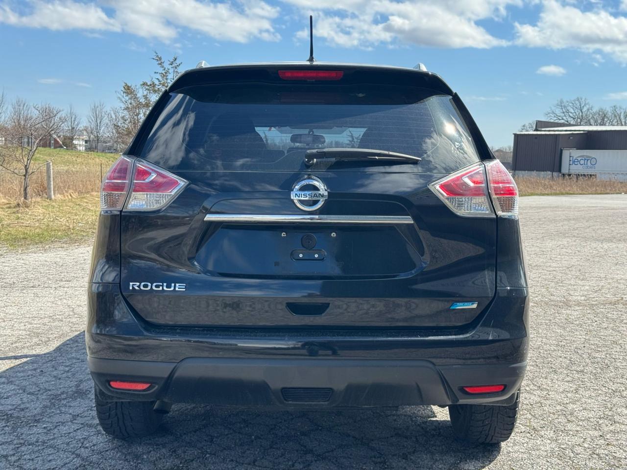 2015 Nissan Rogue S | LOW KM | BACKUP CAM | HTD SEATS | Photo3
