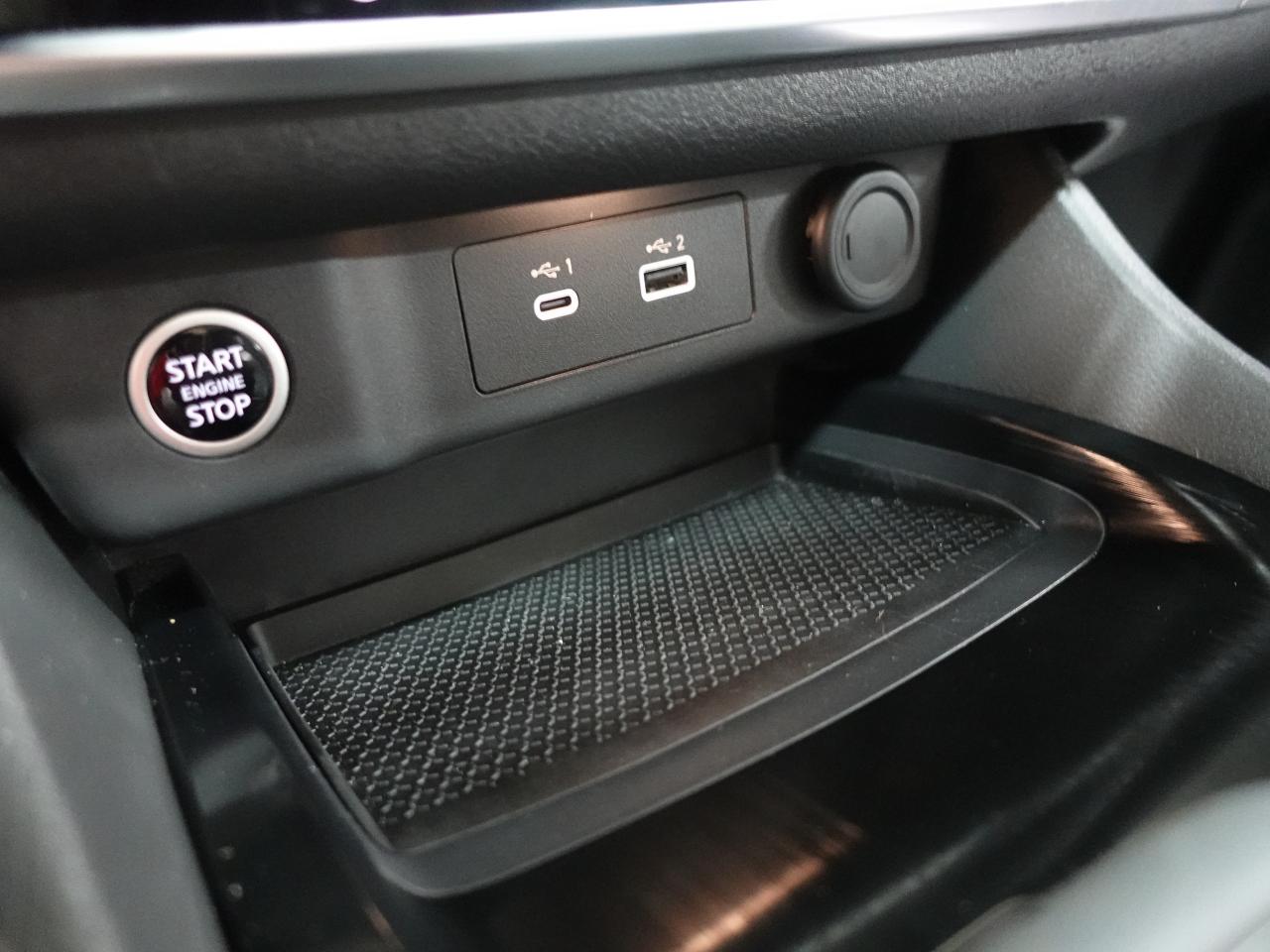 2022 Nissan Rogue SL | AWD | Nav | Leather | Pano roof | CarPlay