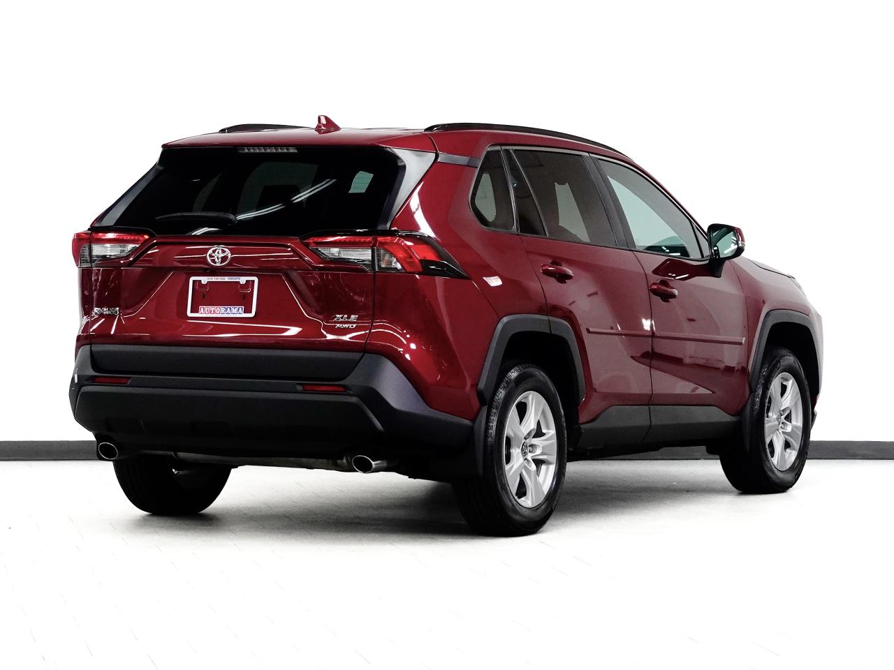 2021 Toyota RAV4 XLE | AWD | Sunroof | Heated Seats | BSM | CarPlay