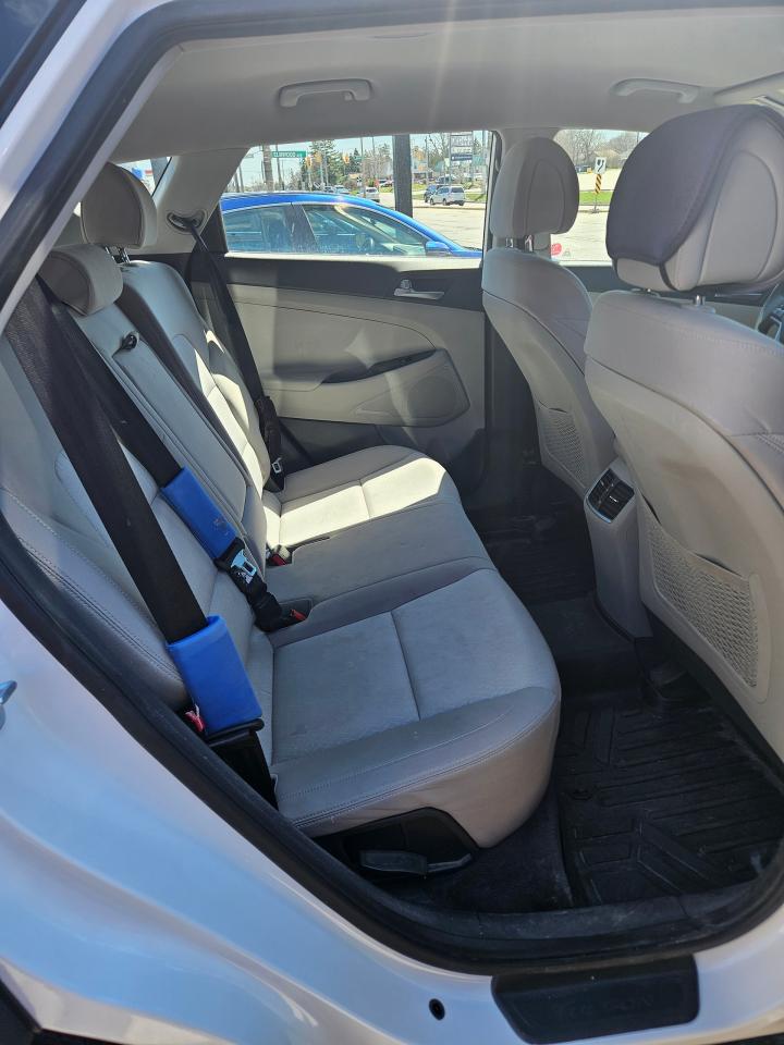 2016 Hyundai Tucson SE - Photo #12
