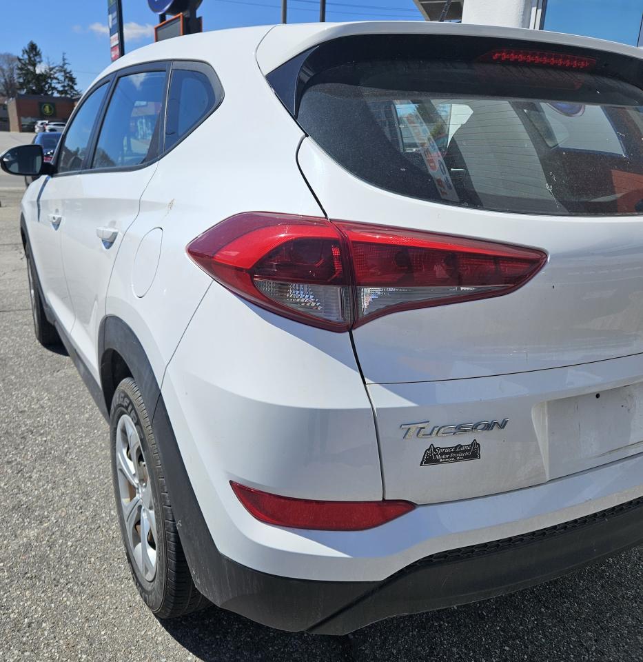 2016 Hyundai Tucson SE - Photo #3