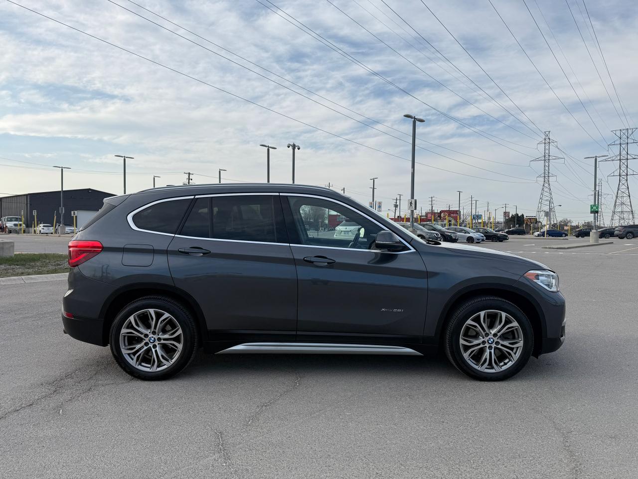 2017 BMW X1 AWD 4dr xDrive28i - Photo #5