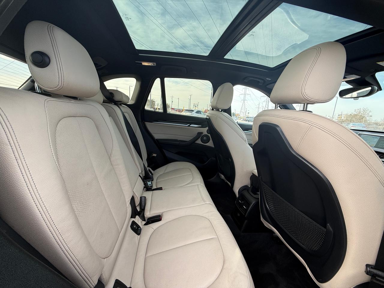 2017 BMW X1 AWD 4dr xDrive28i - Photo #16