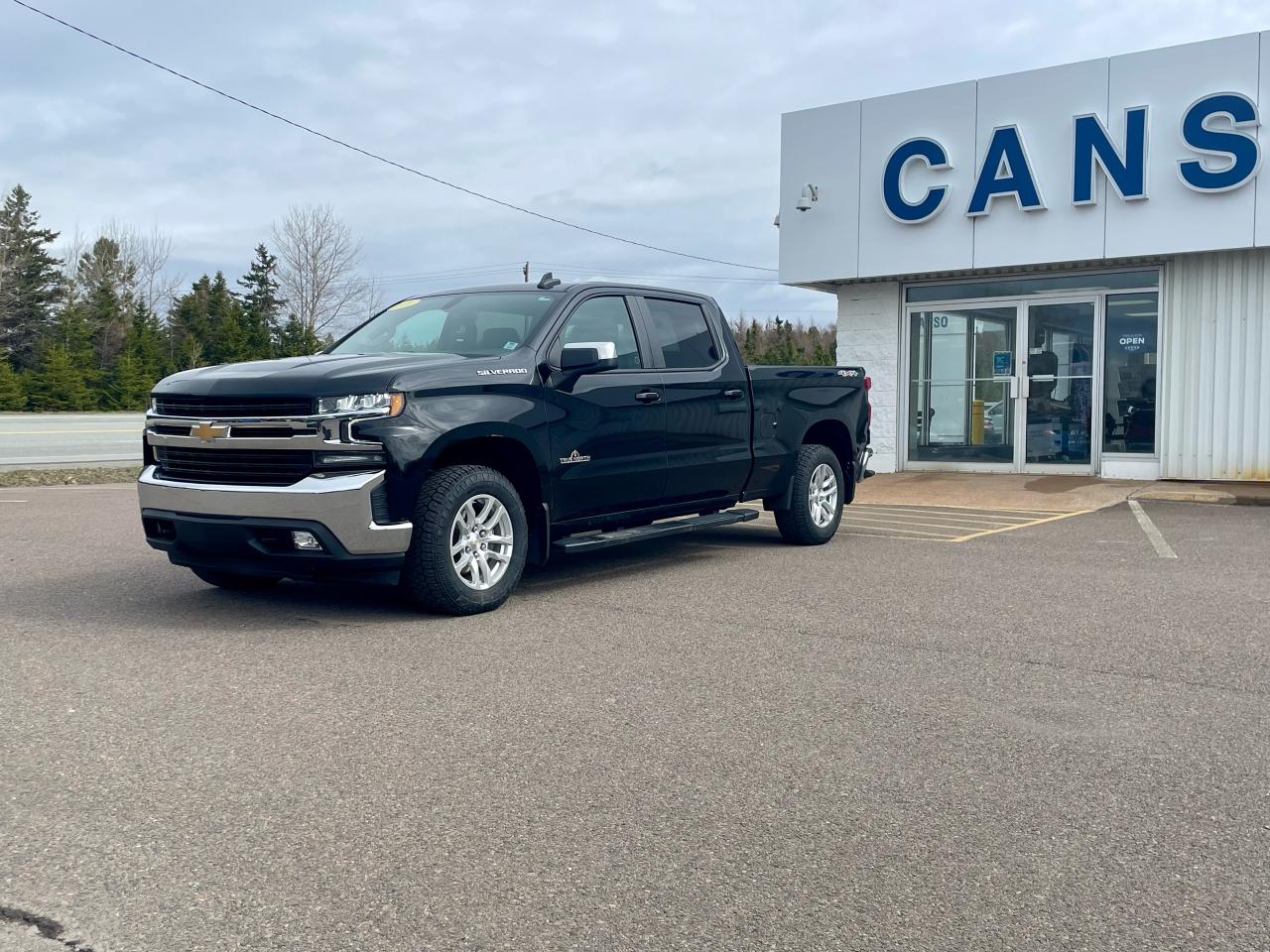 2020 Chevrolet Silverado 1500 LT SUPERCREW Photo2