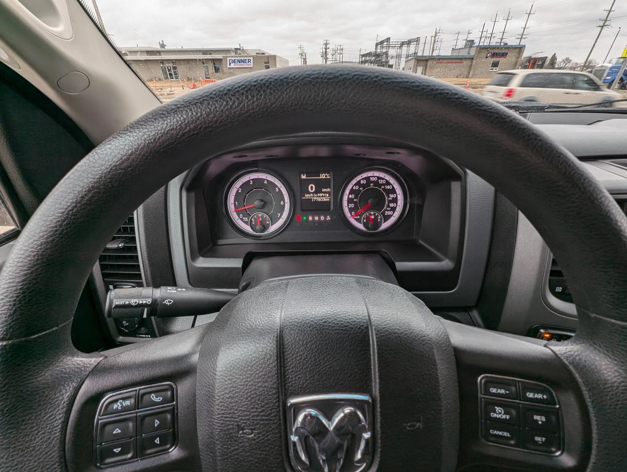 2020 RAM 1500 Classic Express | Back Up Camera | 6 Passenger - Photo #10