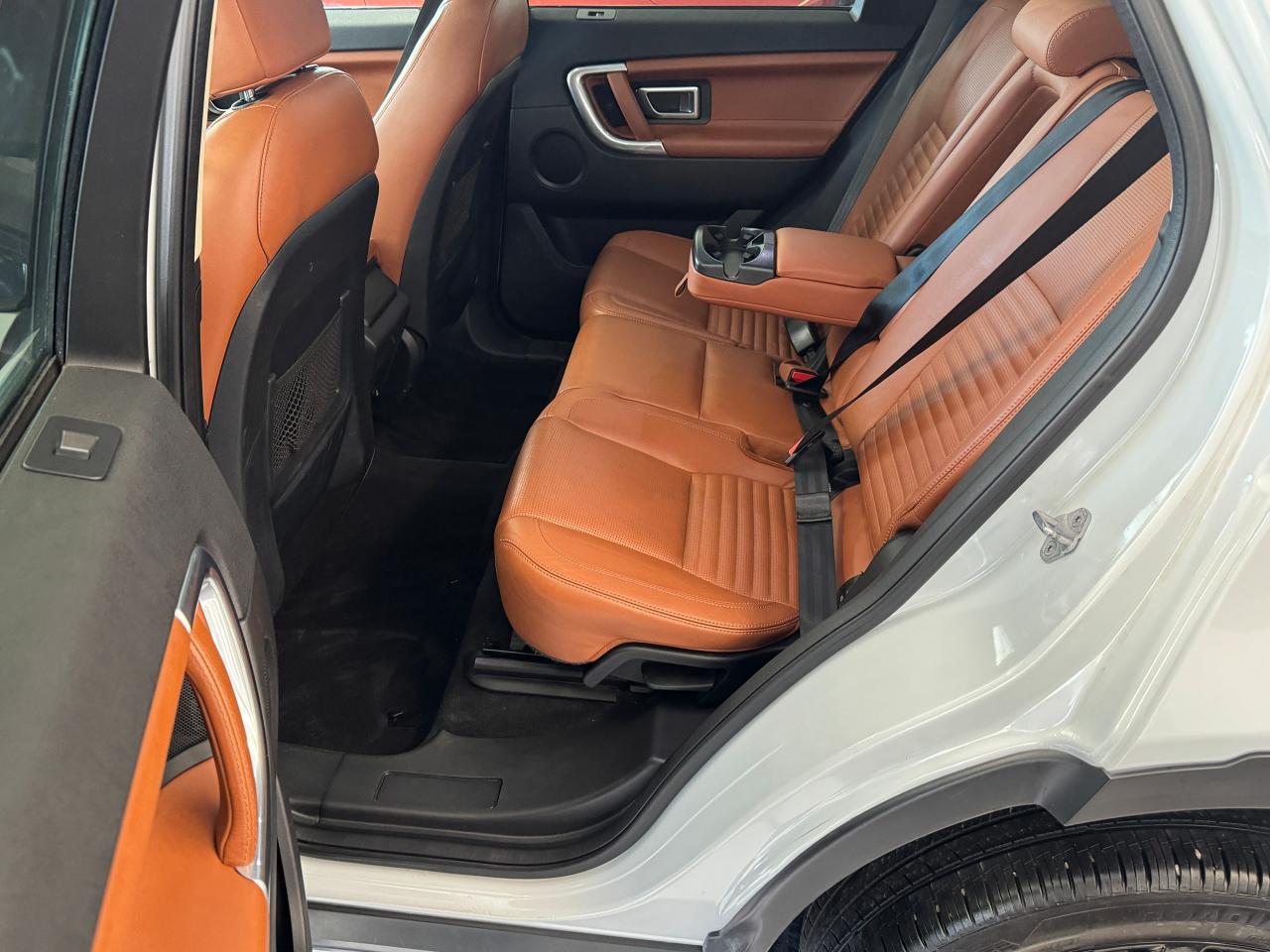 2016 Land Rover Discovery Sport Sport HSE Luxury+Camera+Roof+GPS+CLEAN CARFAX - Photo #24