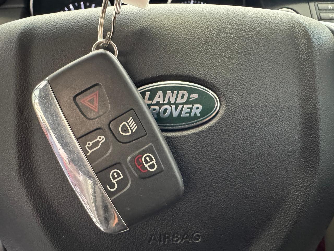 2016 Land Rover Discovery Sport Sport HSE Luxury+Camera+Roof+GPS+CLEAN CARFAX - Photo #17