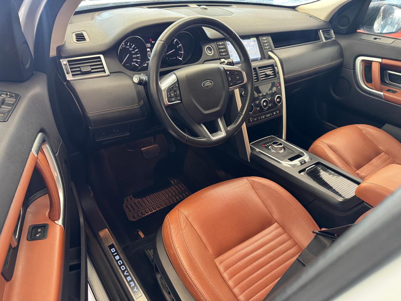 2016 Land Rover Discovery Sport Sport HSE Luxury+Camera+Roof+GPS+CLEAN CARFAX - Photo #18