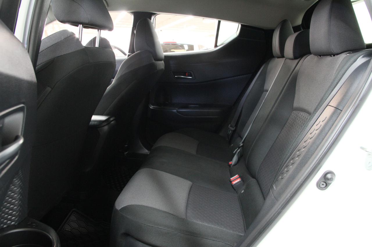 2022 Toyota C-HR LE | LaneDep | ACC | Backup Cam | CarPlay