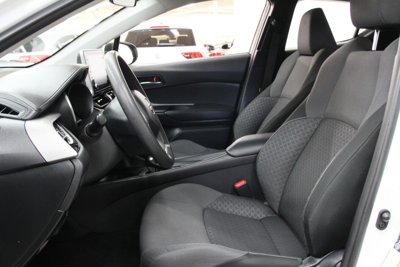 2022 Toyota C-HR LE | LaneDep | ACC | Backup Cam | CarPlay