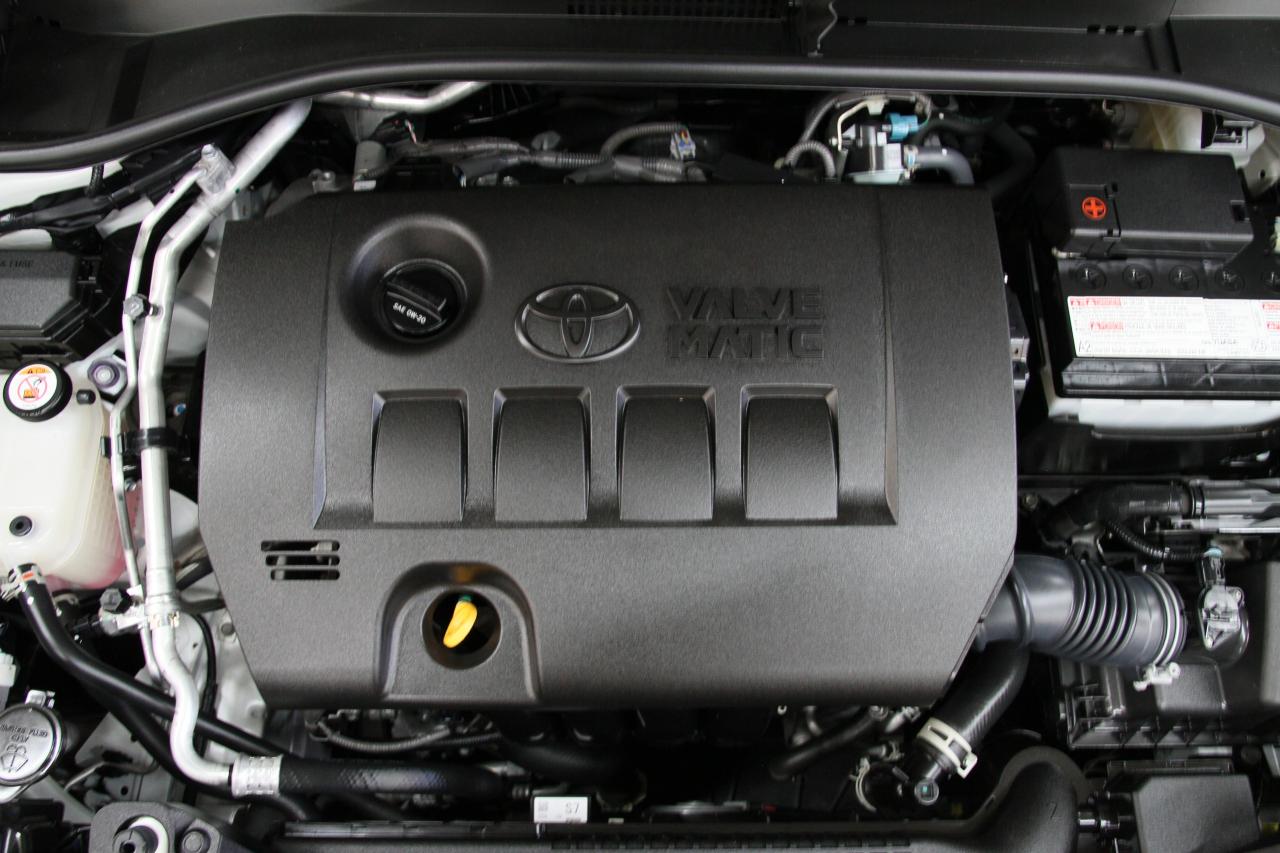 2022 Toyota C-HR LE | LaneDep | ACC | Backup Cam | CarPlay