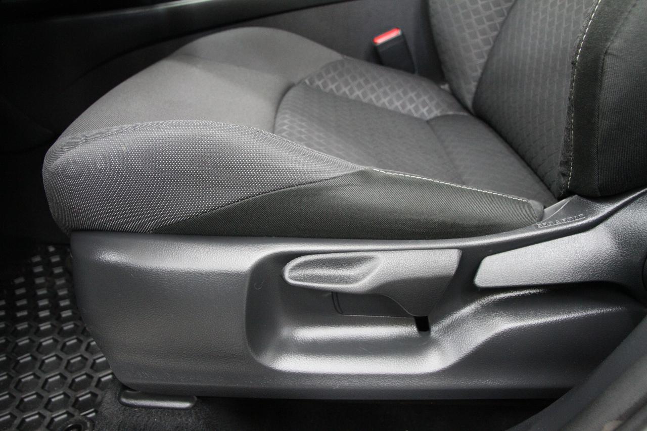 2022 Toyota C-HR LE | LaneDep | ACC | Backup Cam | CarPlay