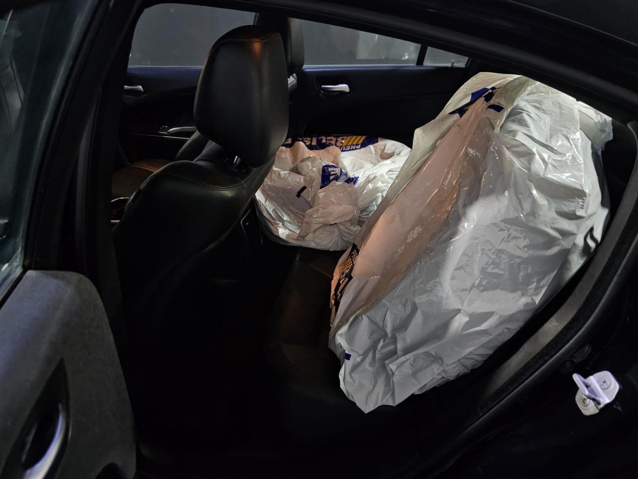 2015 Dodge Charger 4dr Sdn SXT RWD - Photo #13