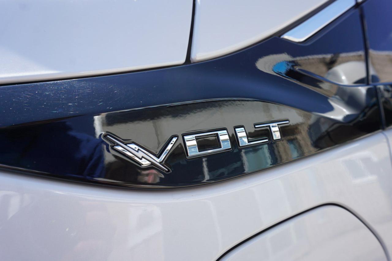 2018 Chevrolet Volt LTZ CERTIFIED *FREE ACCIDENT* NAV CAMERA BLUETOOTH LEATHER HEATED 4 SEATS P.SENSORS CRUISE ALLOYS - Photo #35