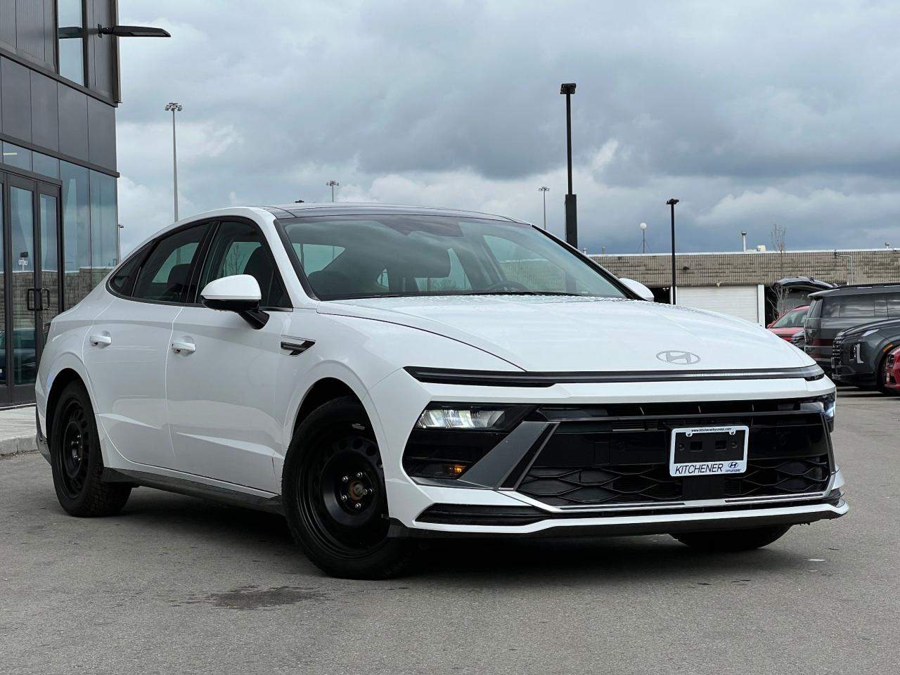 Used 2025 Hyundai Sonata Preferred-Trend LEATHER/SUNROOF/APPLE CAR PLAY/ANDROID AUTO for sale in Kitchener, ON