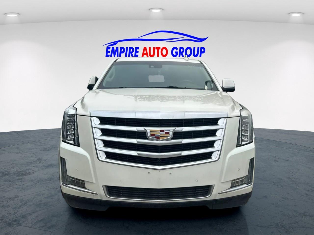 2015 Cadillac Escalade ESV Photo2