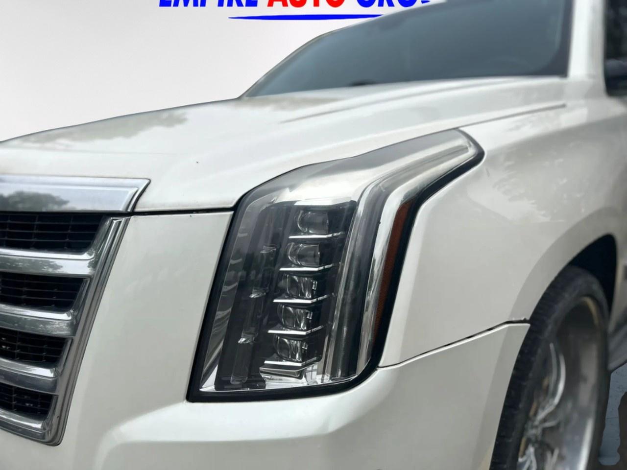 2015 Cadillac Escalade ESV Photo