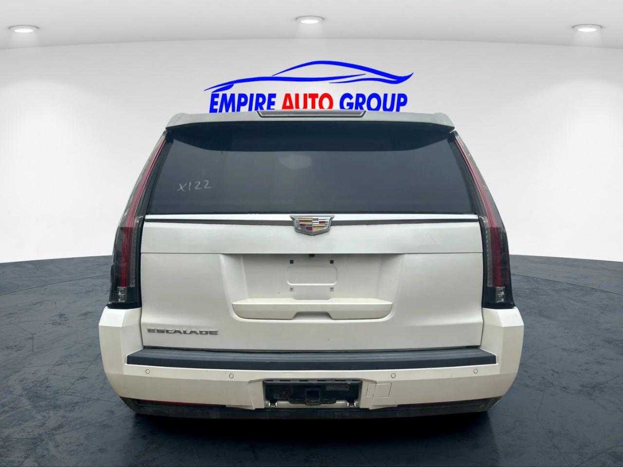 2015 Cadillac Escalade ESV Photo