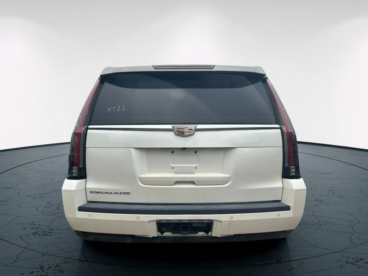 2015 Cadillac Escalade ESV Photo