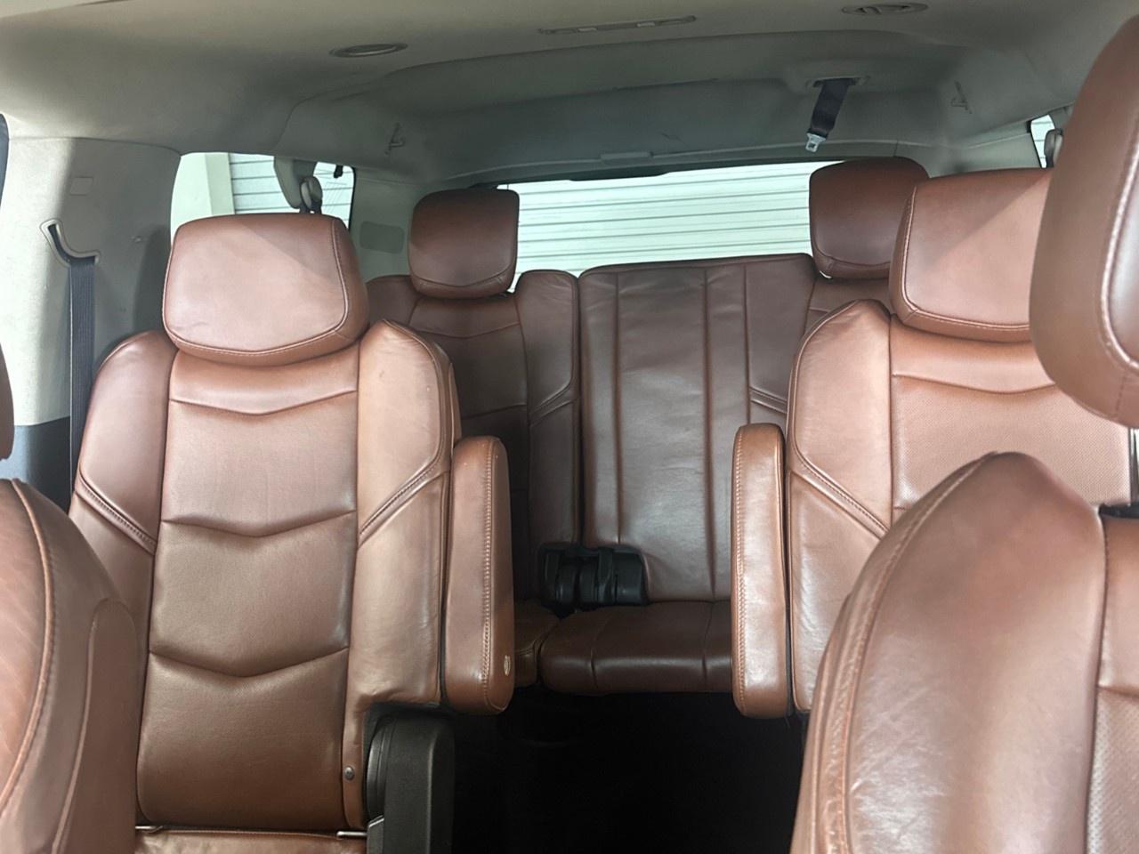 2015 Cadillac Escalade ESV Photo