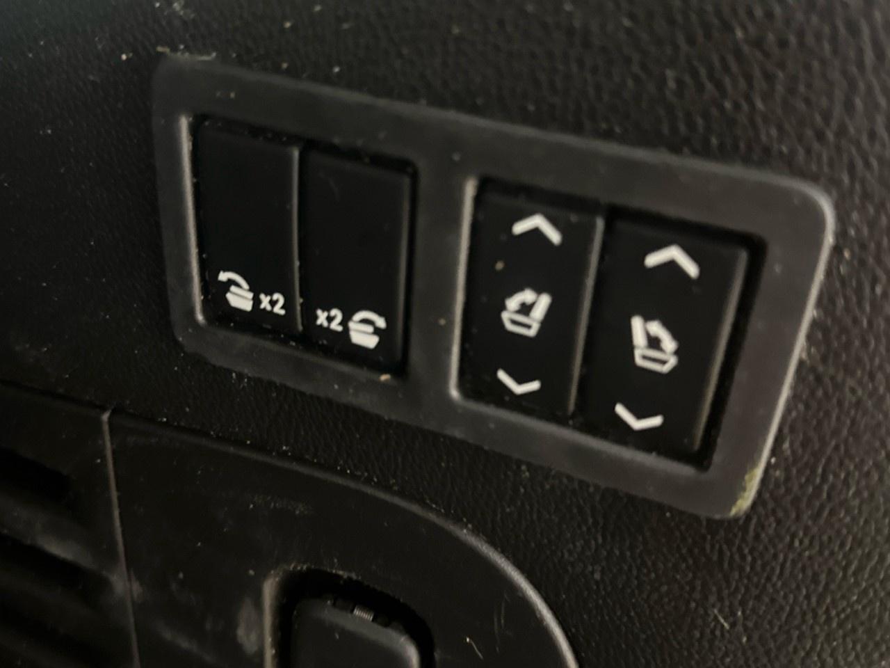 2015 Cadillac Escalade ESV Photo