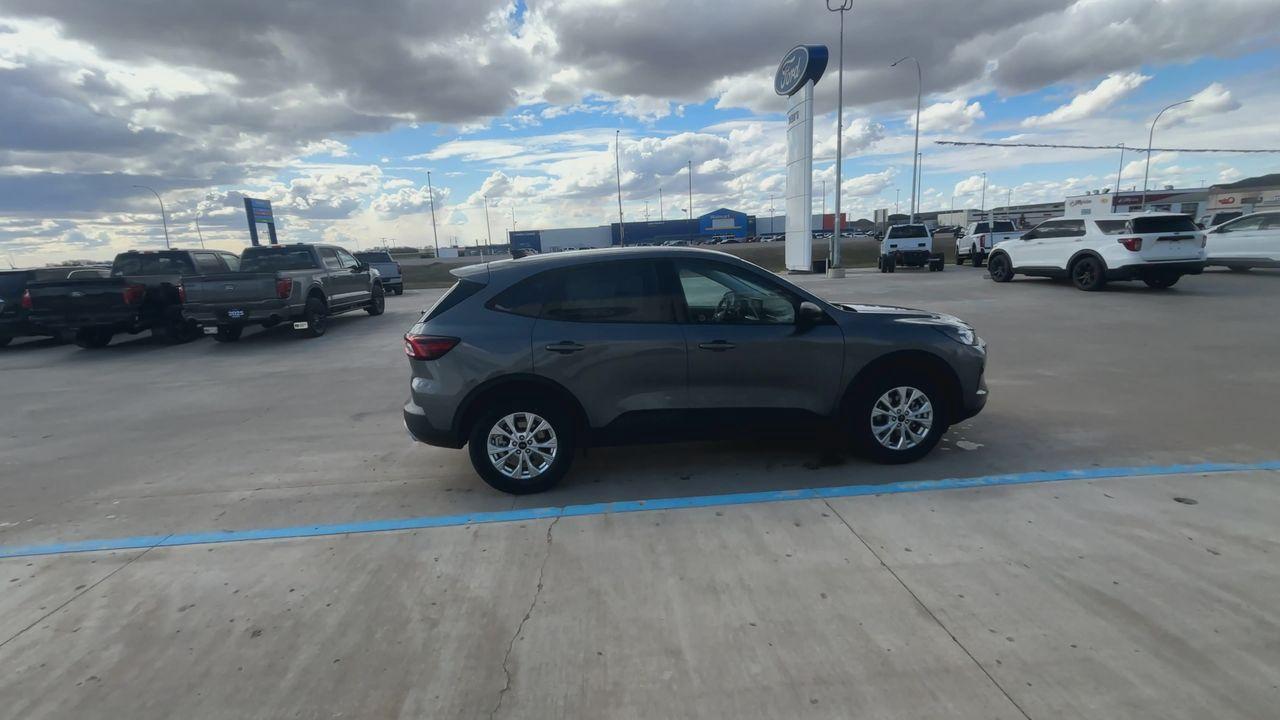 2025 Ford Escape Active AWD Photo5