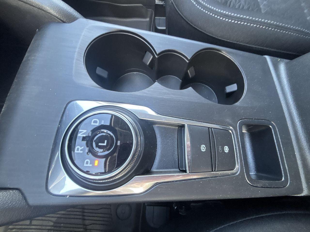 2025 Ford Escape Active AWD Photo5