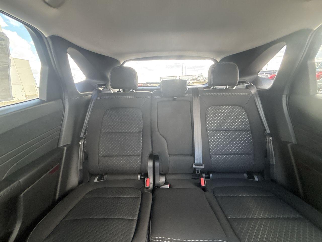 2025 Ford Escape Active AWD Photo5