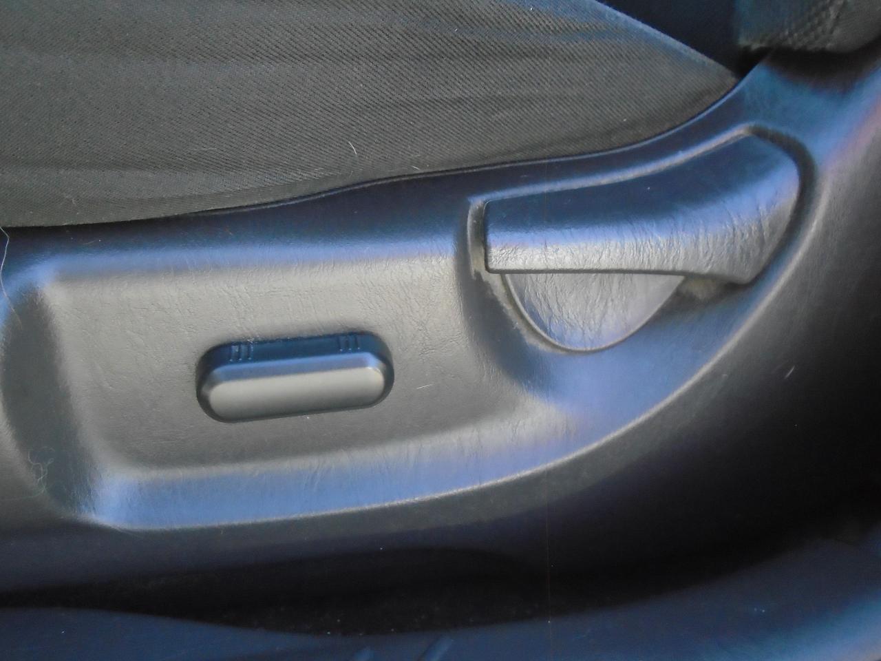 2009 Ford Escape FWD 4DR V6 AUTO XLT - Photo #13