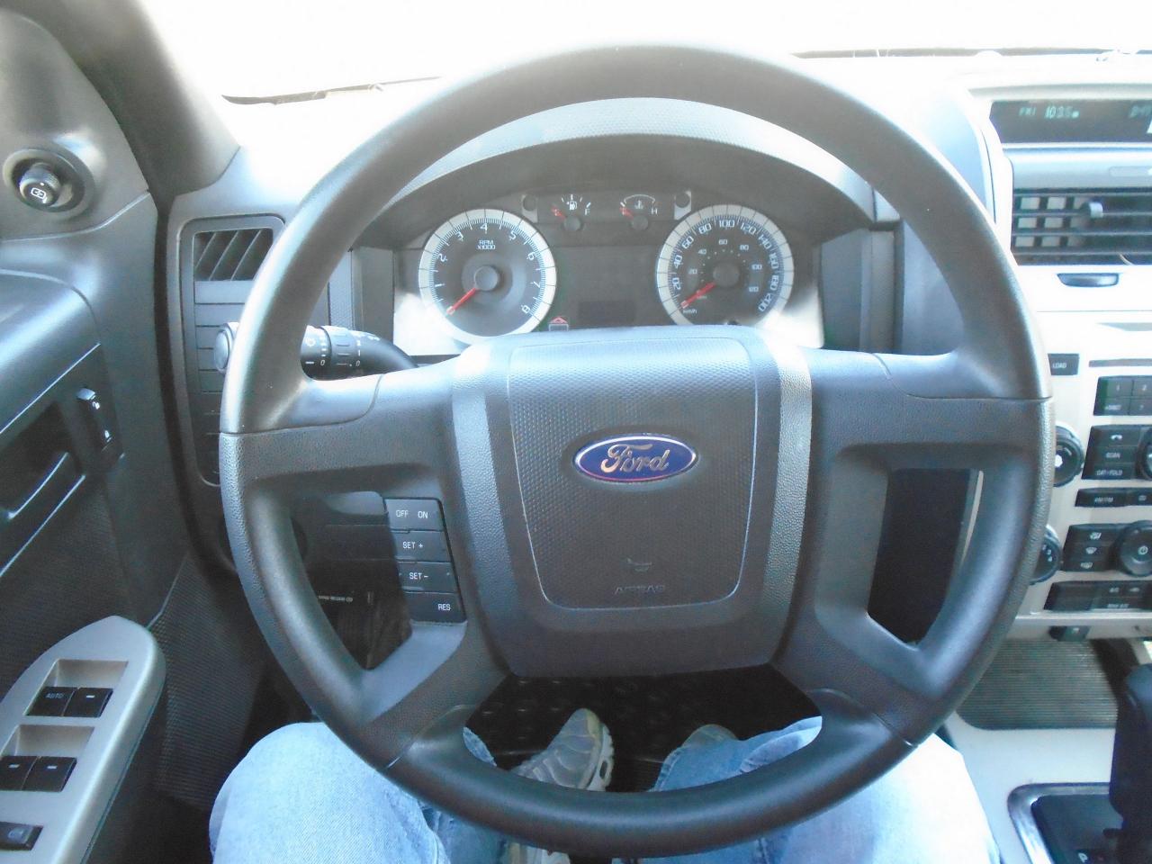 2009 Ford Escape FWD 4DR V6 AUTO XLT - Photo #15