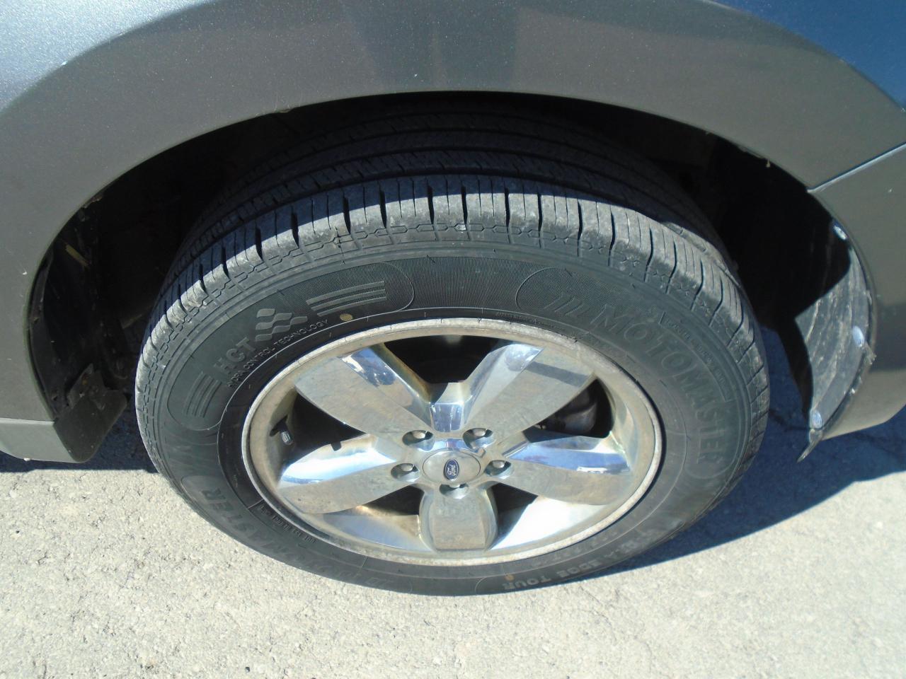 2009 Ford Escape FWD 4DR V6 AUTO XLT - Photo #34
